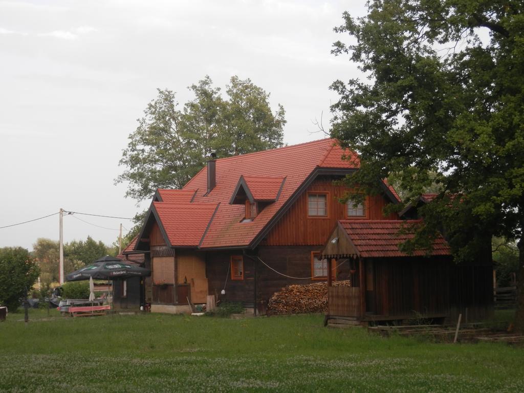 Rooms Ma La Karlovac Exterior foto